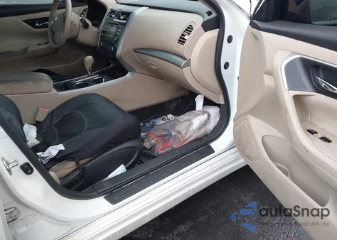 2015 Nissan Altima 2.5/2.5 S/2.5 Sl/2.5 Sv из США, поврежденный, VIN 1N4AL3AP1FC170597